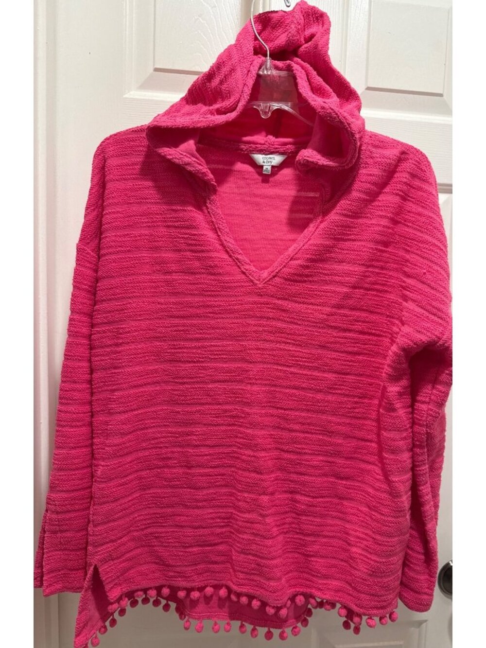 Crown & Ivy women’s M Medium bright pink hoodie shirt long sleeve EUC Pom Pom
